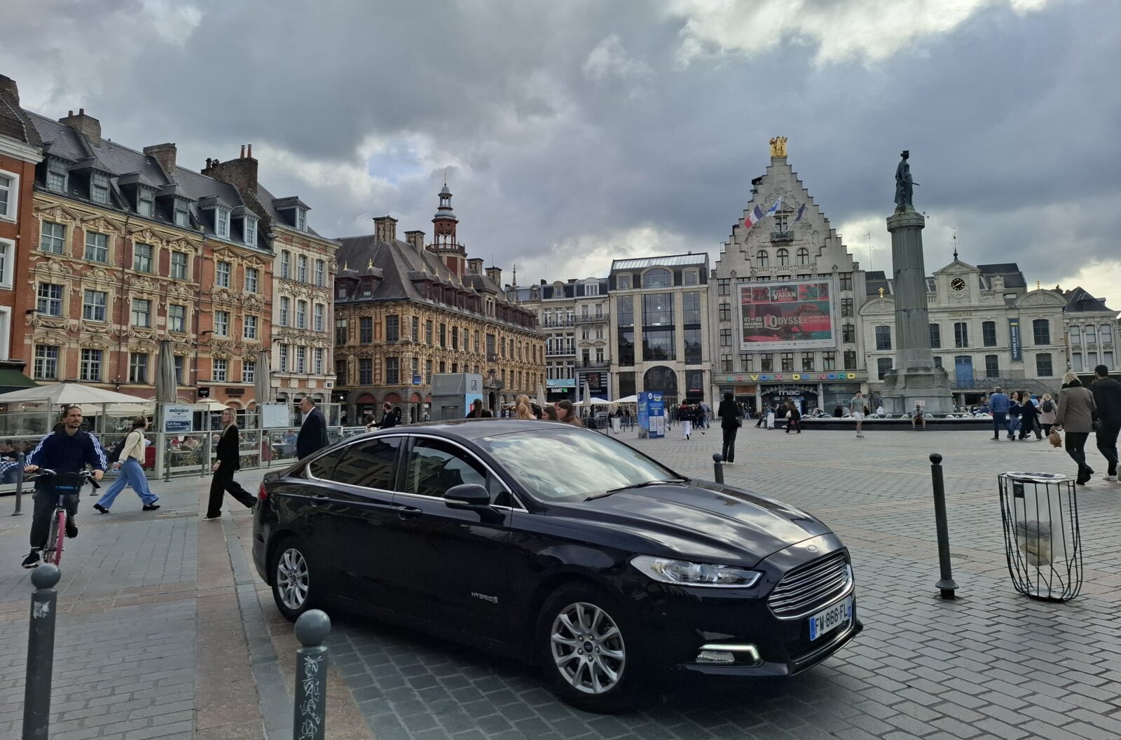Voiture sur Grand'Place