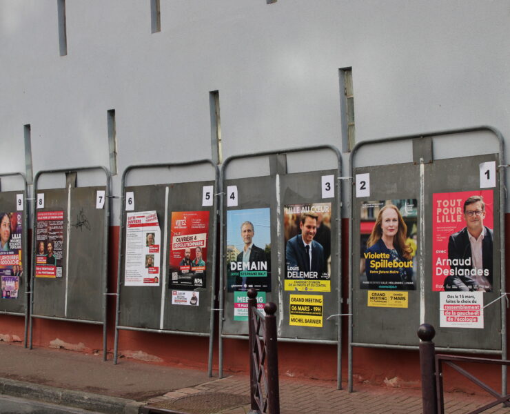 Arnaud Deslandes est arrivé en tête du premier tour, talonné de près par Lahouaria Addouche (LFI). Photo : Alexandre Van Assche/Pépère News